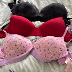 Victoria’s secret bras 3PACK